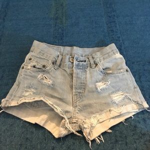 Light Wash High-Rise Denim Levi Shorts