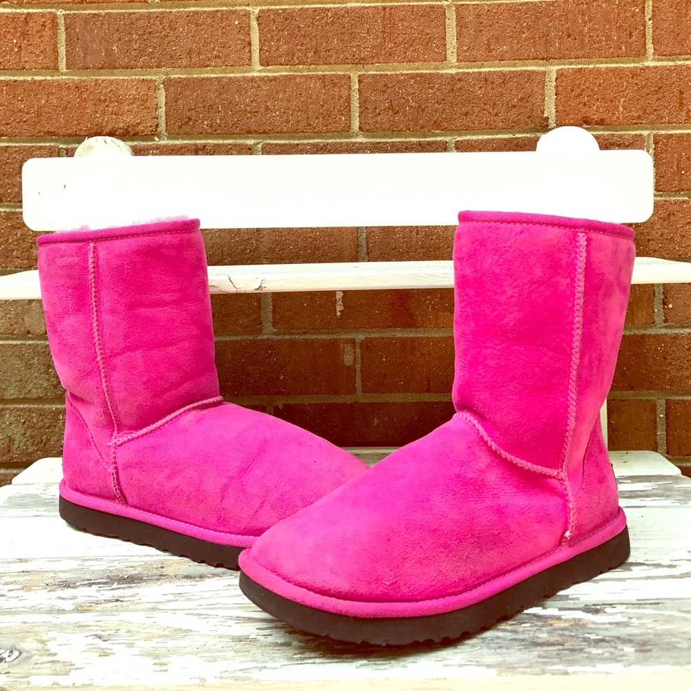 UGG Classic II Boot Pink
