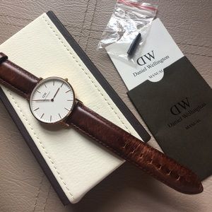 Daniel Wellington Bristol Watch •LIKE NEW•
