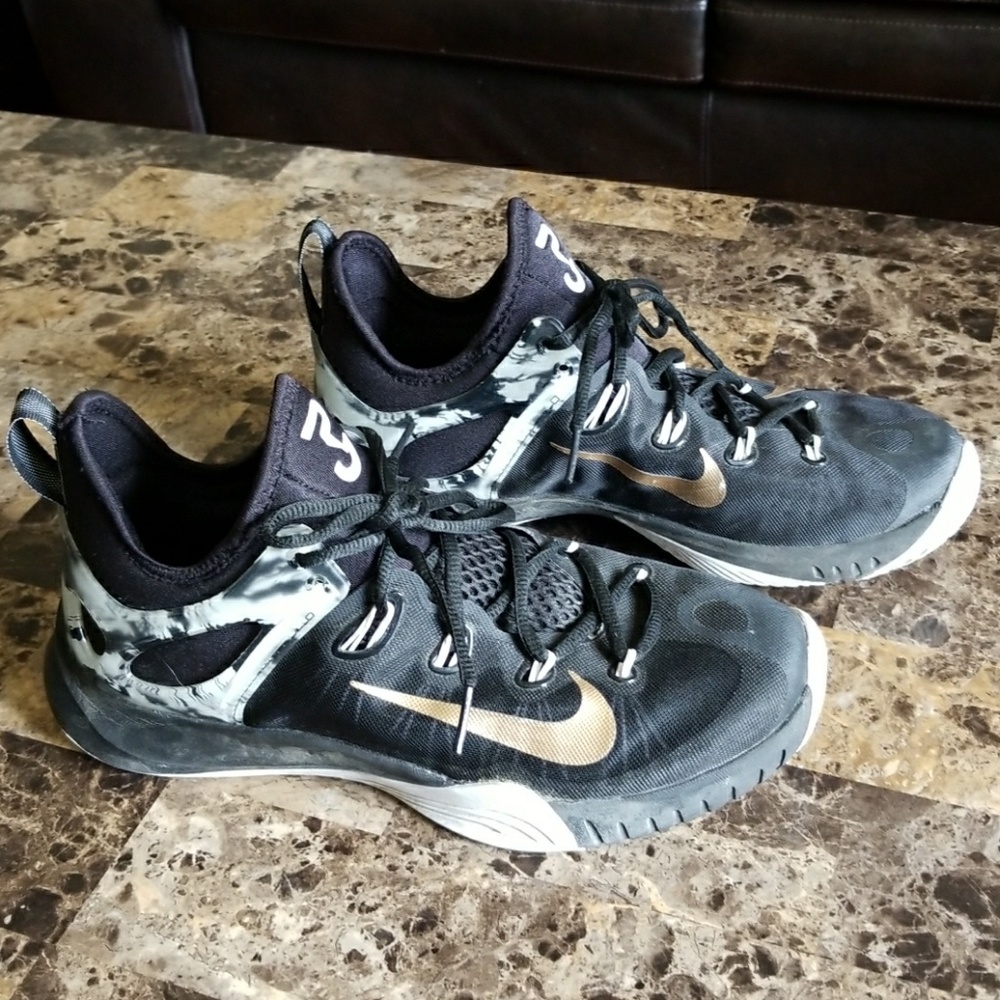 Nike shoes