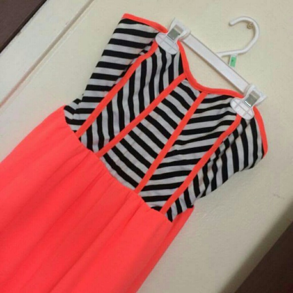 🎀 Maxi dress - Picture 2 of 5