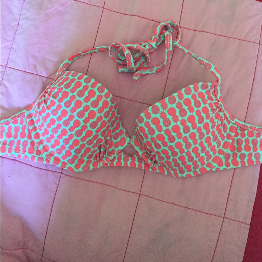 Bikini top! - Picture 1 of 3