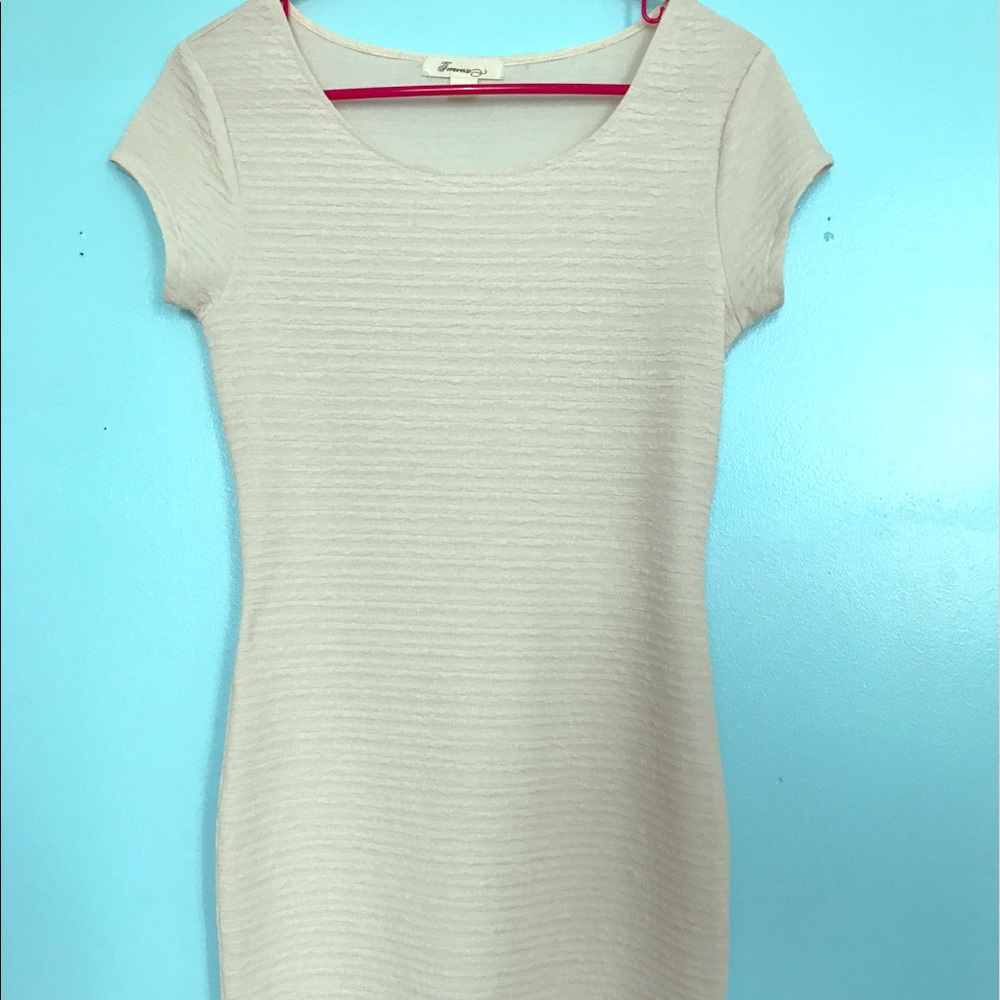 Forever 21 Cream textured Scoop Neck Bodycon Dress