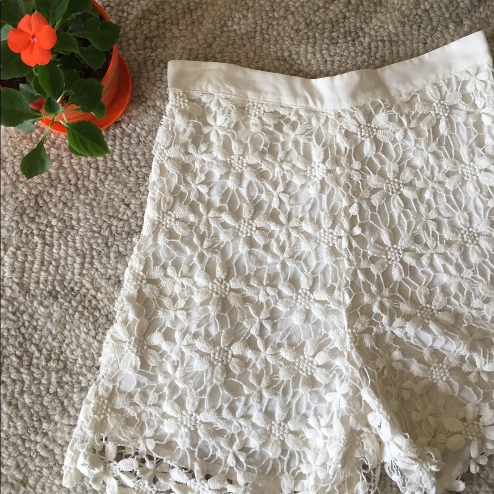 LF White Floral Crochet Shorts - High Waisted