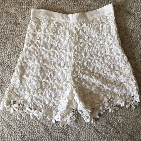 LF White Floral Crochet Shorts - High Waisted - Picture 2 of 8
