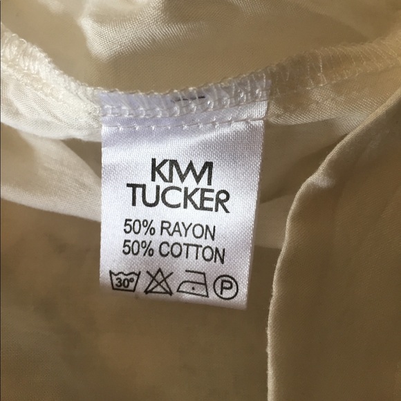 LF White Floral Crochet Shorts - High Waisted - Picture 5 of 8