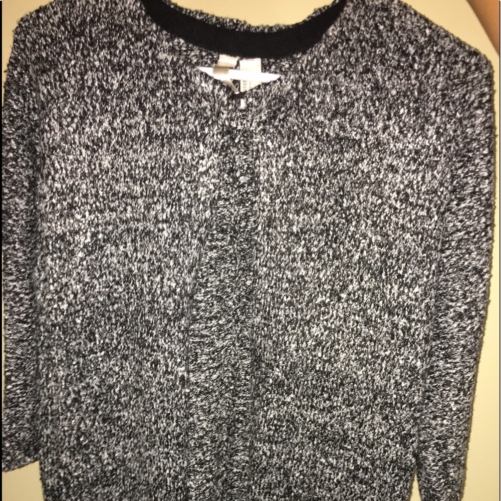 Open sweater - Picture 3 of 4