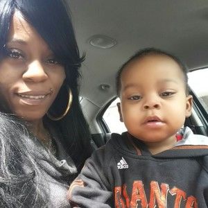 Meet your Posher, Chanel