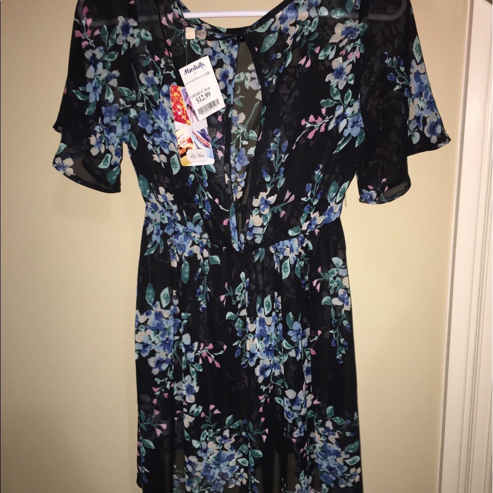 Dress - Picture 2 of 2