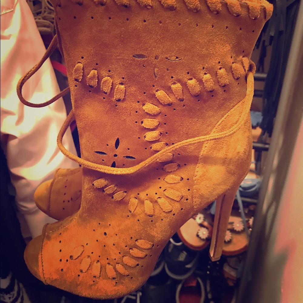 Brown boots