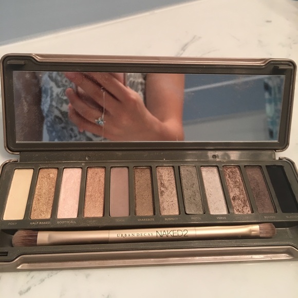 Naked 2 pallet - Picture 2 of 2