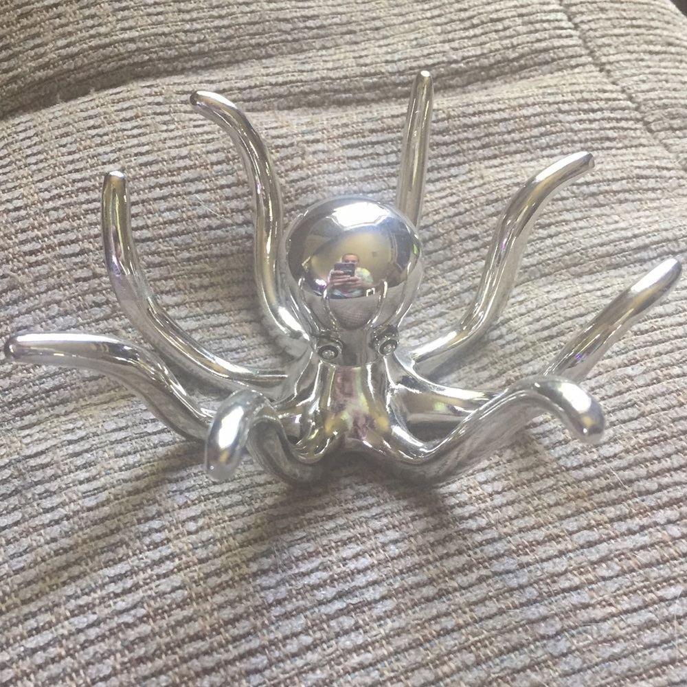 octopus ring holder