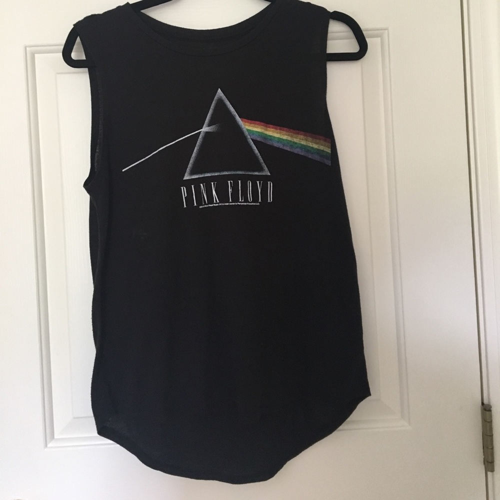 Pink Floyd shirt