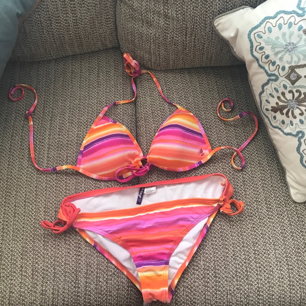 Reef bathing suit 🎈🎉