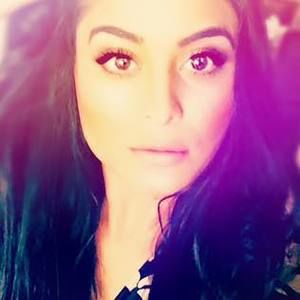 Meet your Posher, Madiha