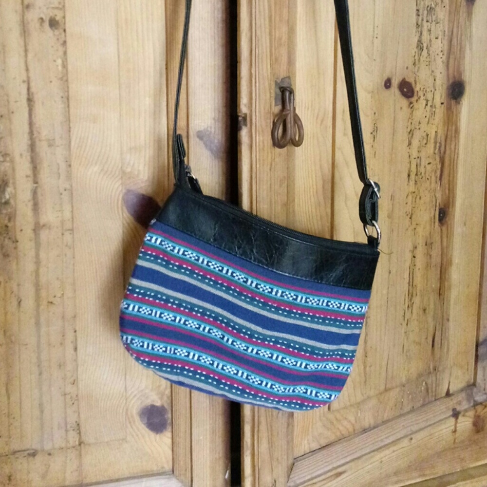 American Eagle crossbody purse. - Picture 2 of 6