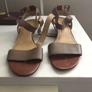 Jones New York Sandals