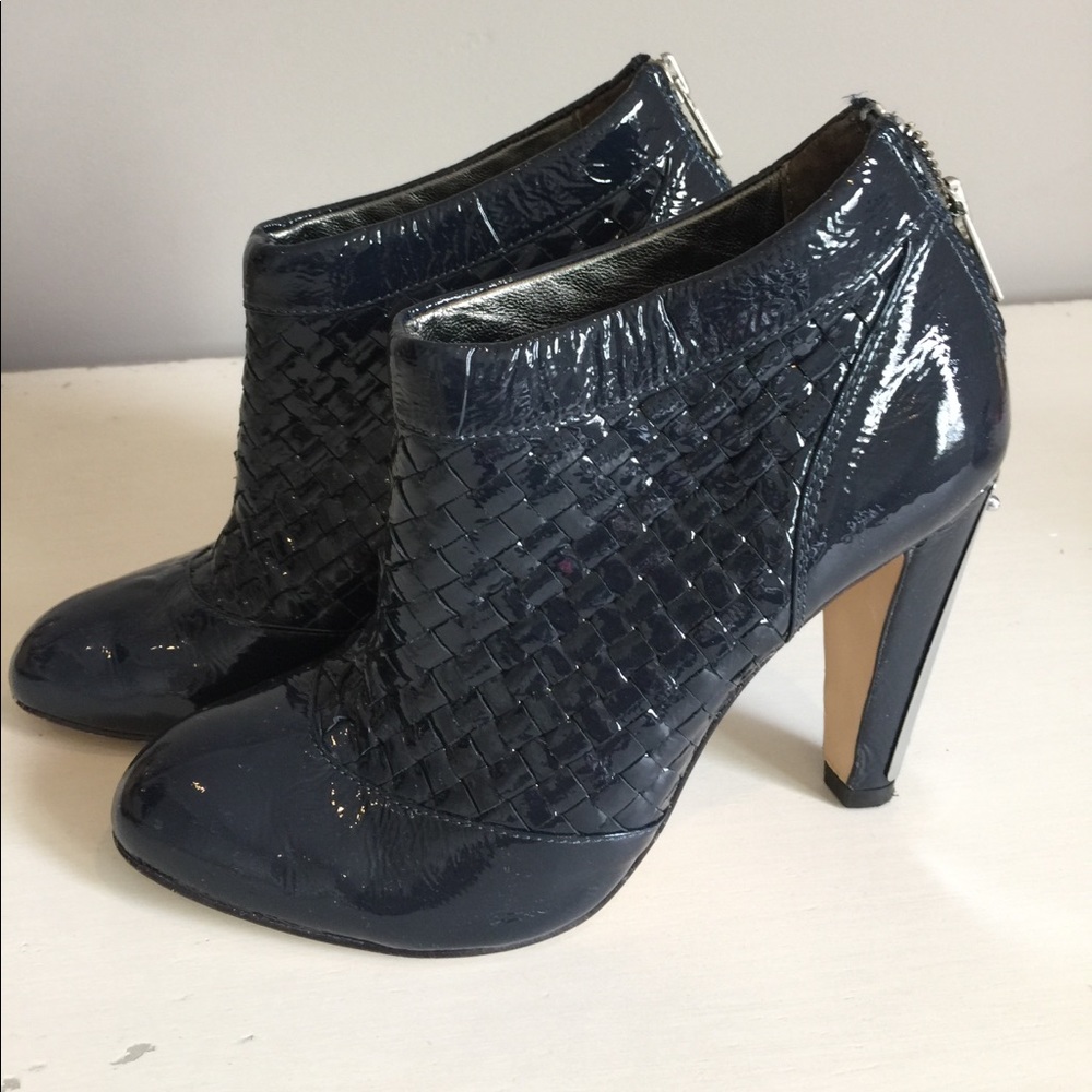 Heeled booties