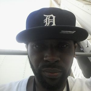 Meet your Posher, Devone