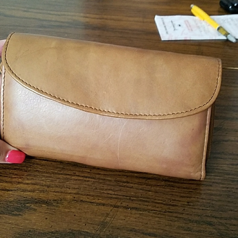 New w/o tags Brown clutch with strap