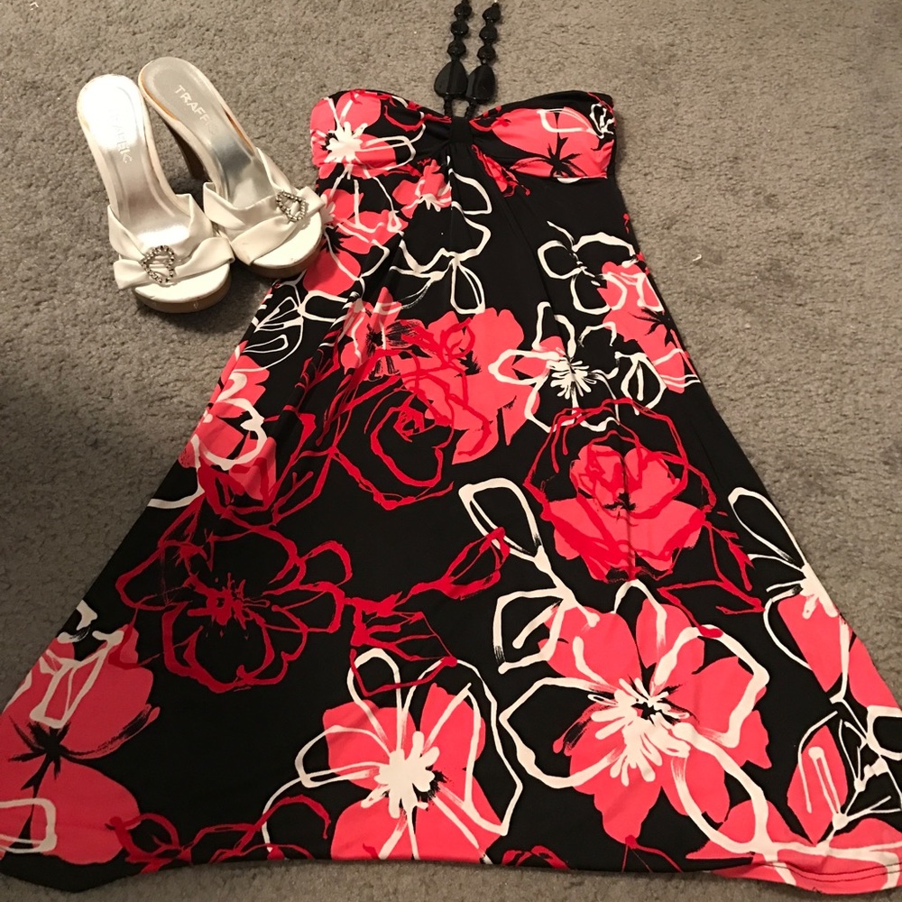 Sundress - Picture 2 of 3