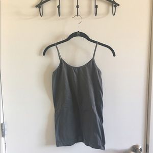 Gray layering tank