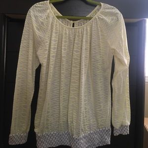 Women's flowy top!