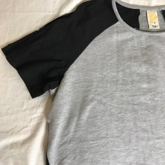 Standard issue NYC T-shirt - Picture 3 of 5