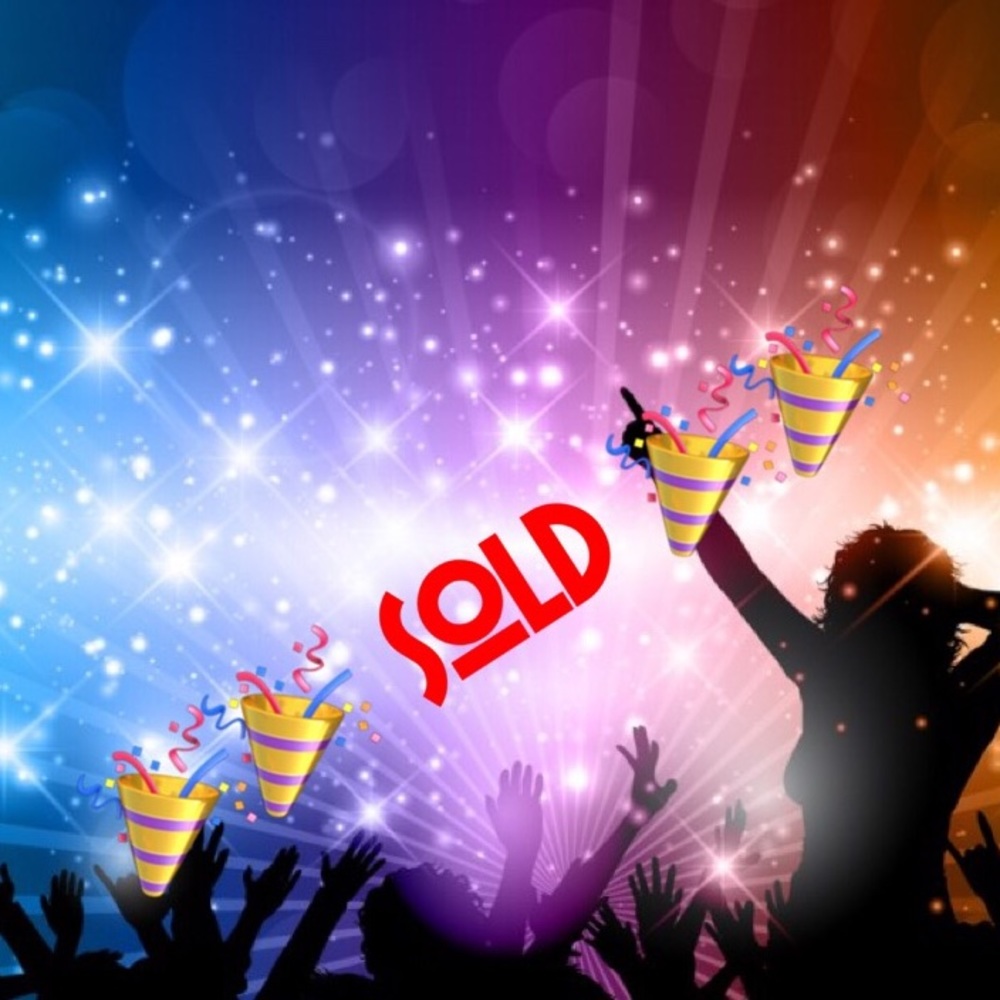 sold 🎉🎉🛍🛍