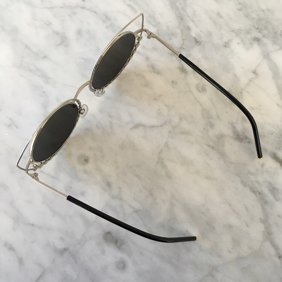 ❗️New! "Marilyn" || Retro Rhinestone Sunglasses💕 - Picture 5 of 6