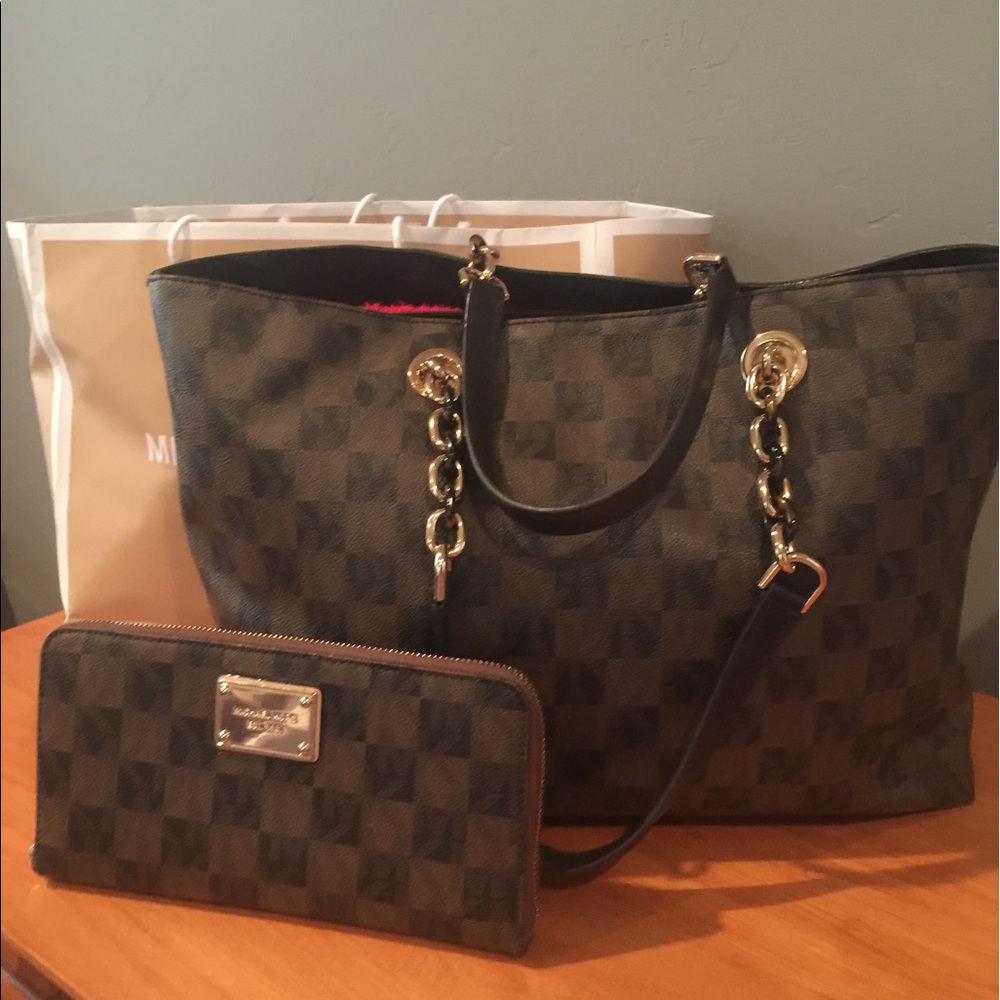 Michael Kors Handbag and Wallet
