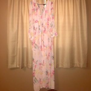 Miss California brand long dress with open sleeves