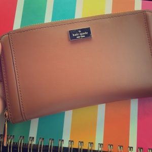 Kate Spade Zip Around Wallet