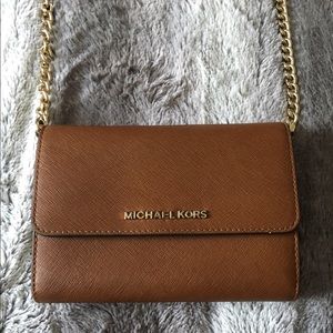 Michael kors camel cross body