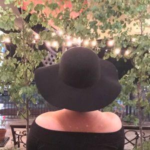 Meet your Posher, Deanna