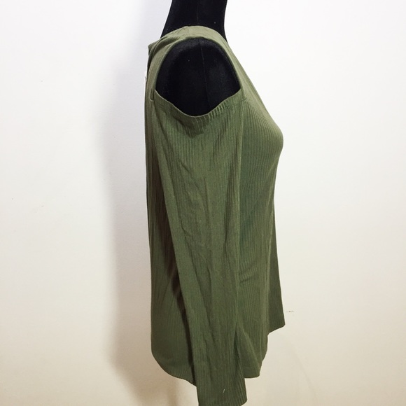 NEW green long sleeve open shoulder top - Picture 3 of 4