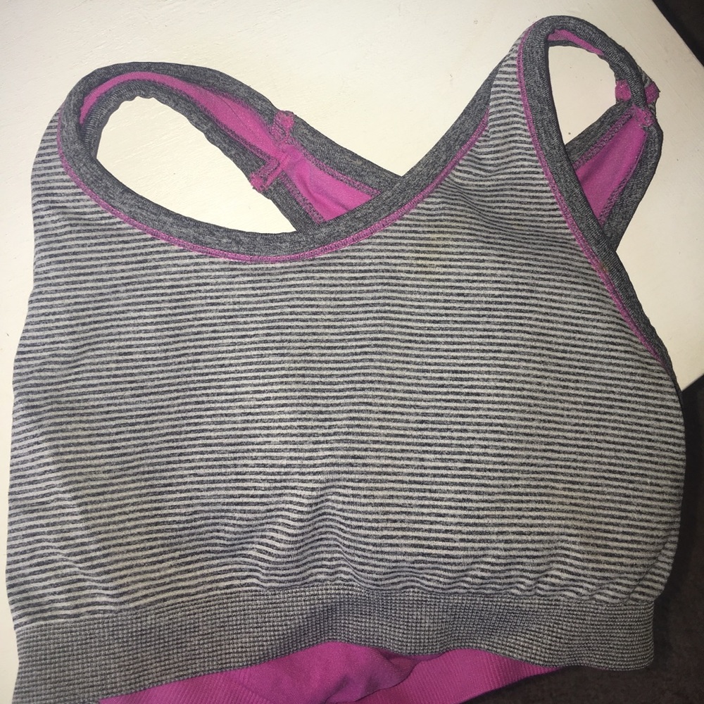 Sports bra