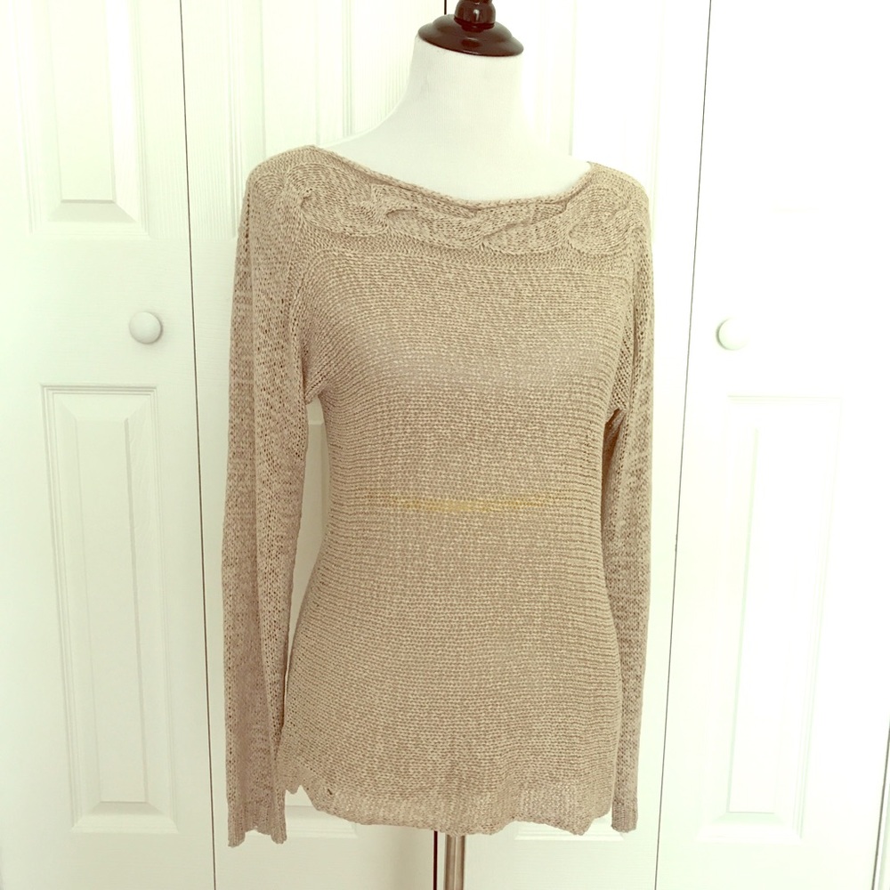 NEW: Long sleeve top.