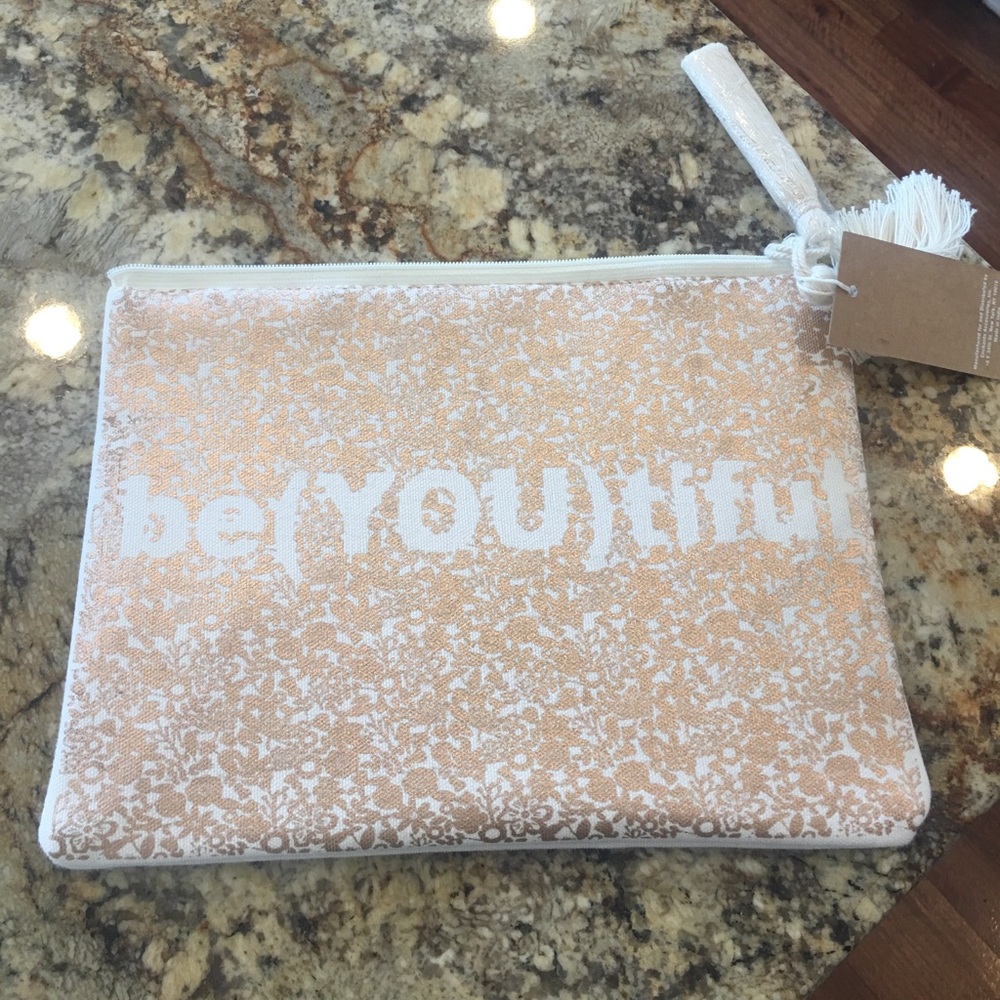 Makeup pouch / clutch