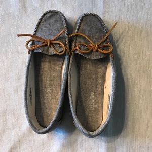 Minnetonka Canvas Moccasins