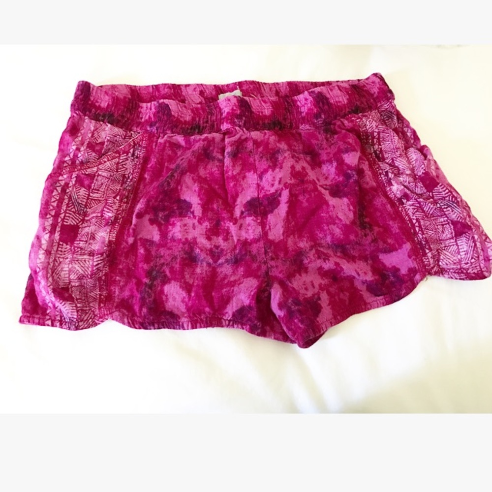 UO PINK SHORTS