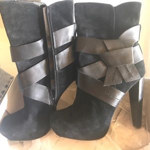 JS-Jonas Black/Split suede boot
