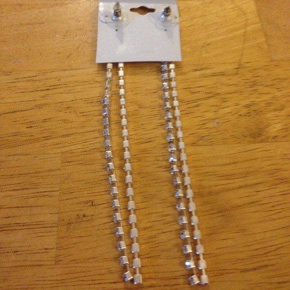 Crystal long earring - Picture 2 of 4