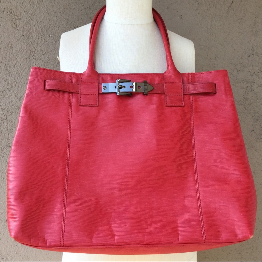 100% GENUINE LEATHER Kenneth Cole Tote!