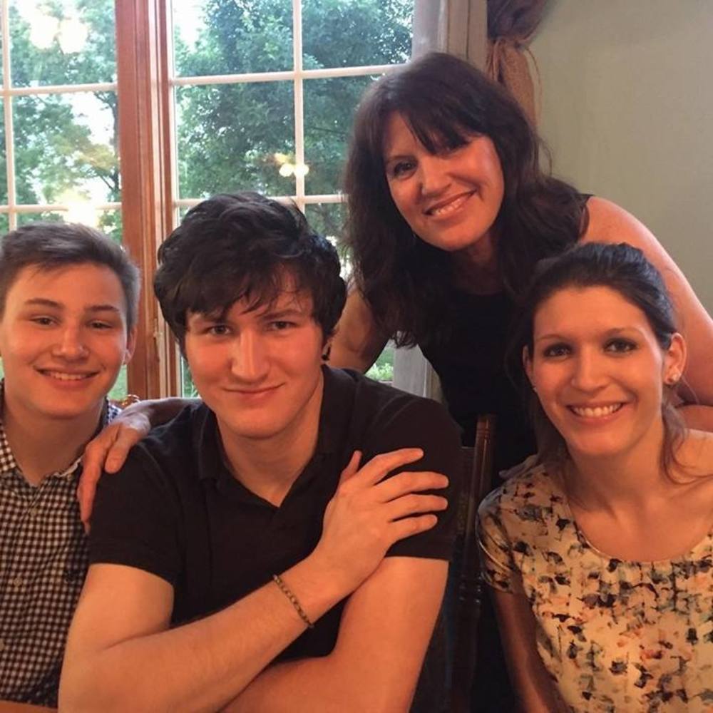 Meet your Posher, Lori