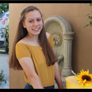 Meet your Posher, Elena