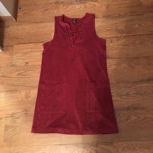 Lace up dress maroon
