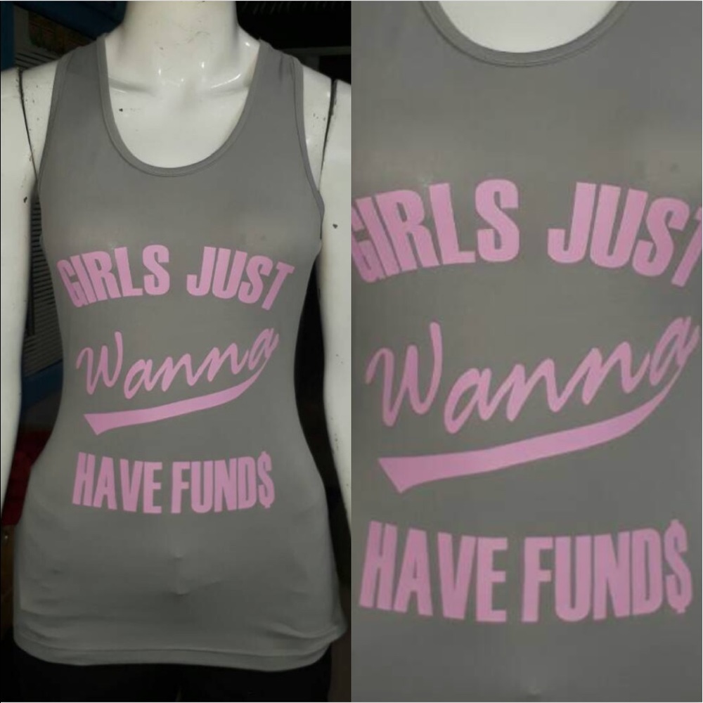 Women's graphic tank NWT