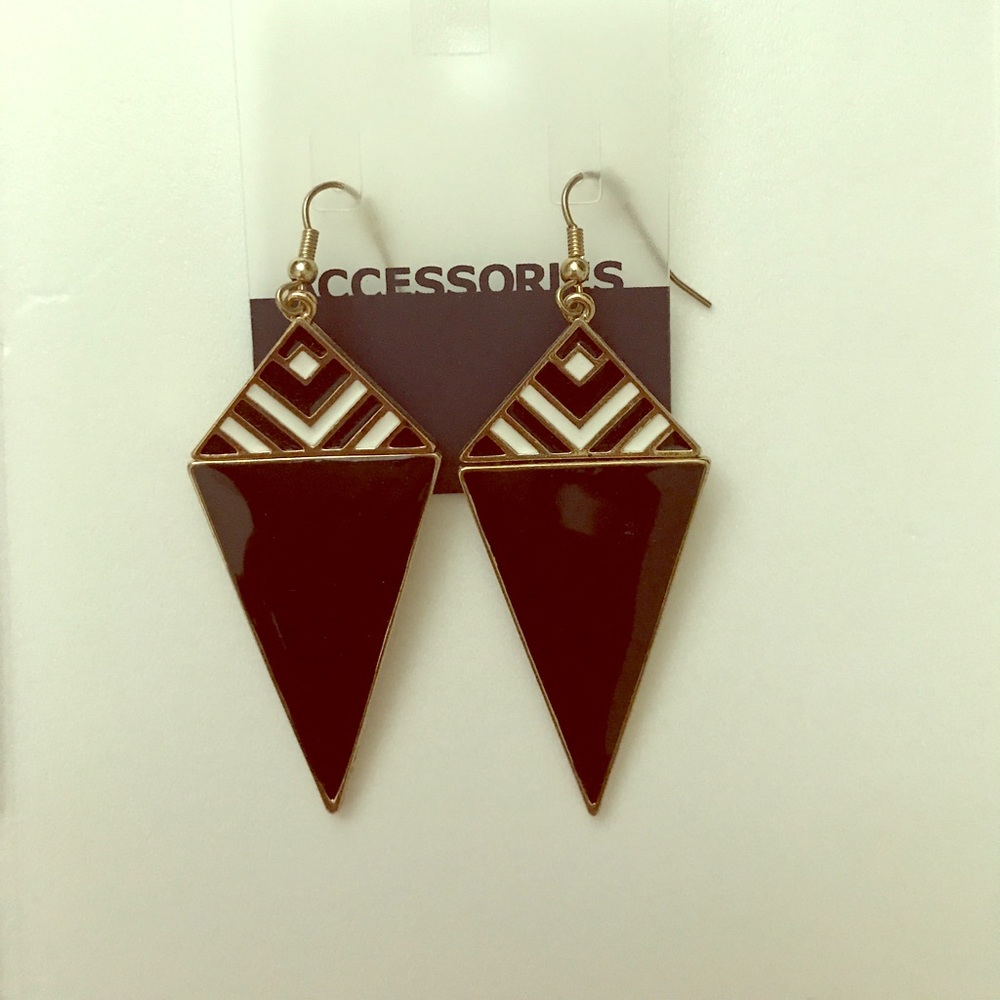 Black and white pattern drop earrings