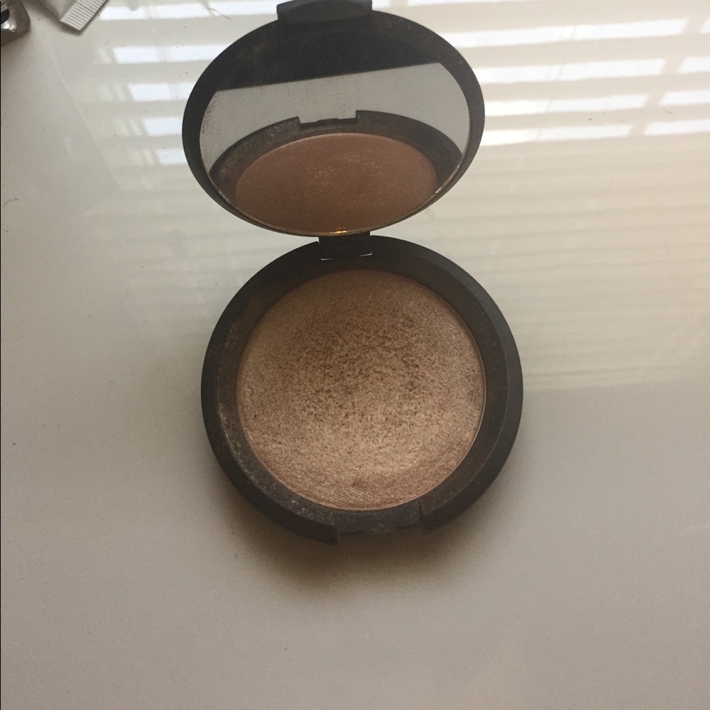 Becca shimmering skin protector